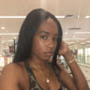 Meet your Posher, Janel